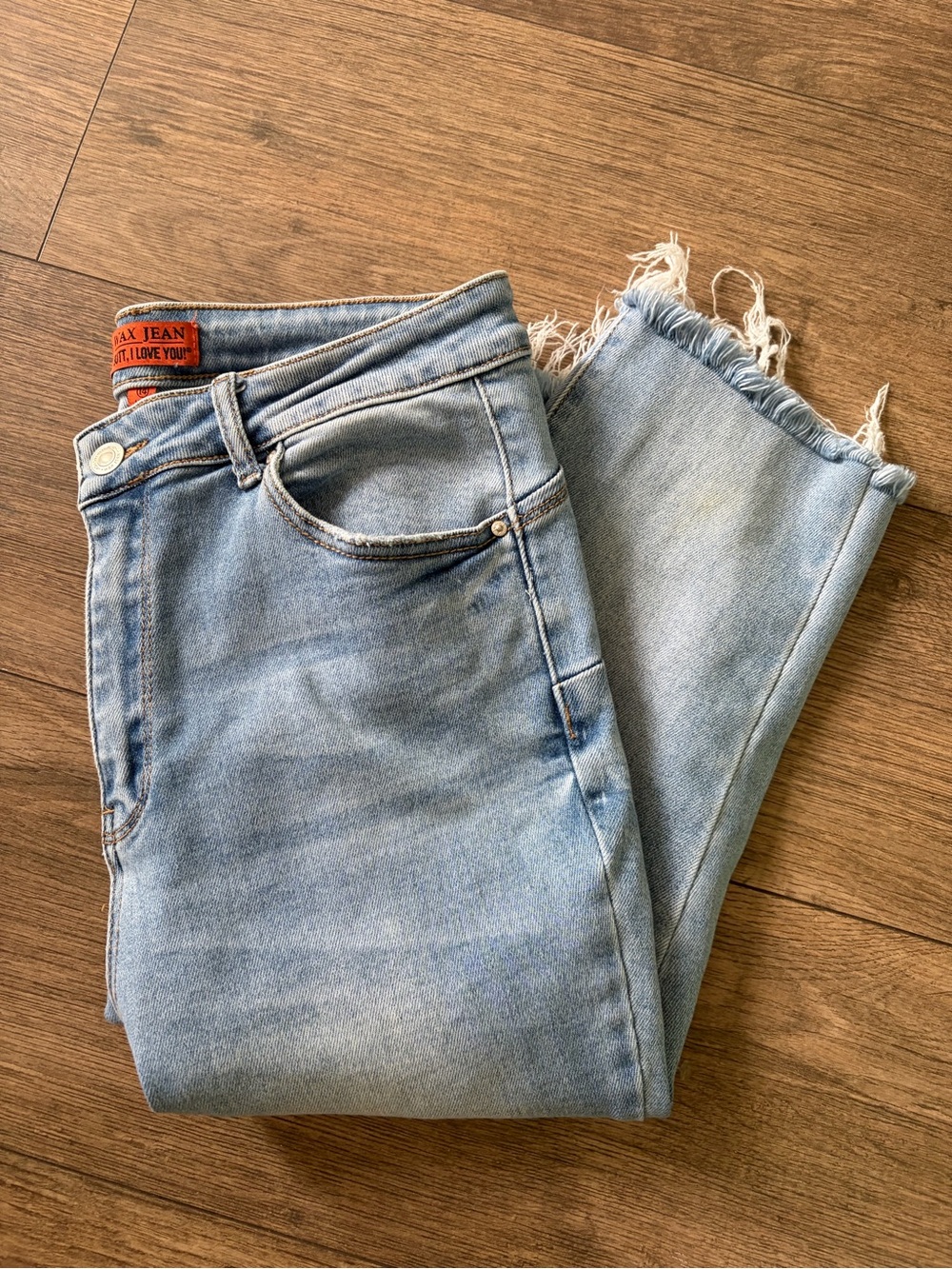 Wax Jean Light Wash Frayed-Hem Women’s Denim Shorts